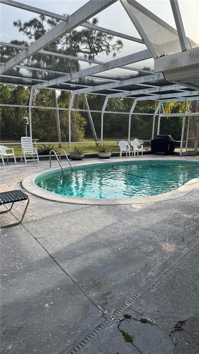 Active With Contract: $795,000 (4 beds, 2 baths, 2003 Square Feet)