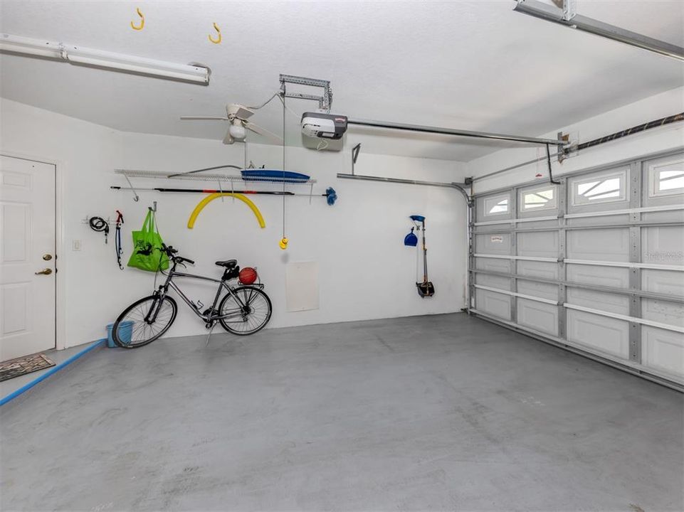 For Sale: $269,900 (3 beds, 2 baths, 1338 Square Feet)