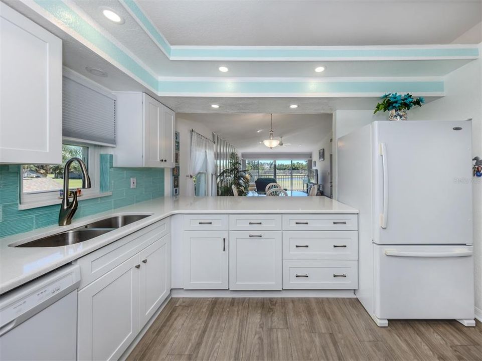 For Sale: $269,900 (3 beds, 2 baths, 1338 Square Feet)