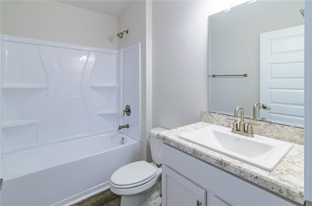 En Venta: $295,700 (3 camas, 2 baños, 1505 Pies cuadrados)