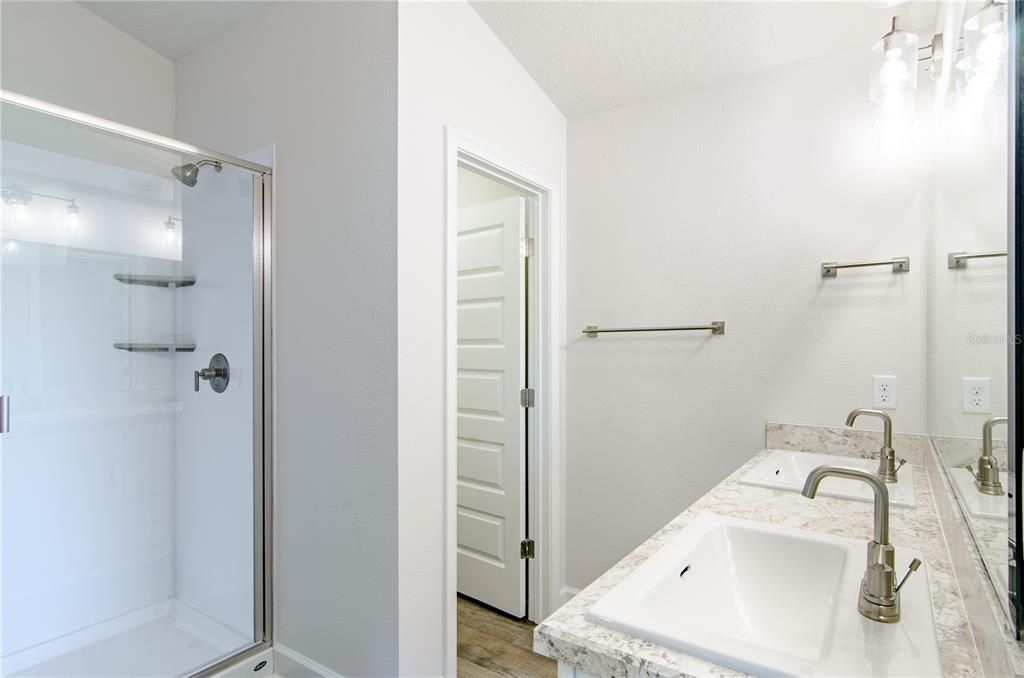 En Venta: $295,700 (3 camas, 2 baños, 1505 Pies cuadrados)