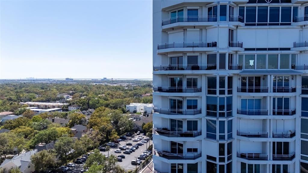 For Sale: $1,599,000 (2 beds, 2 baths, 2442 Square Feet)