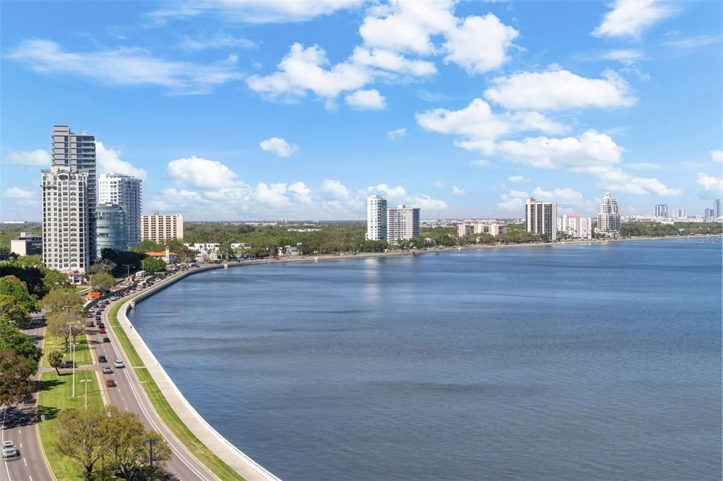 For Sale: $1,599,000 (2 beds, 2 baths, 2442 Square Feet)