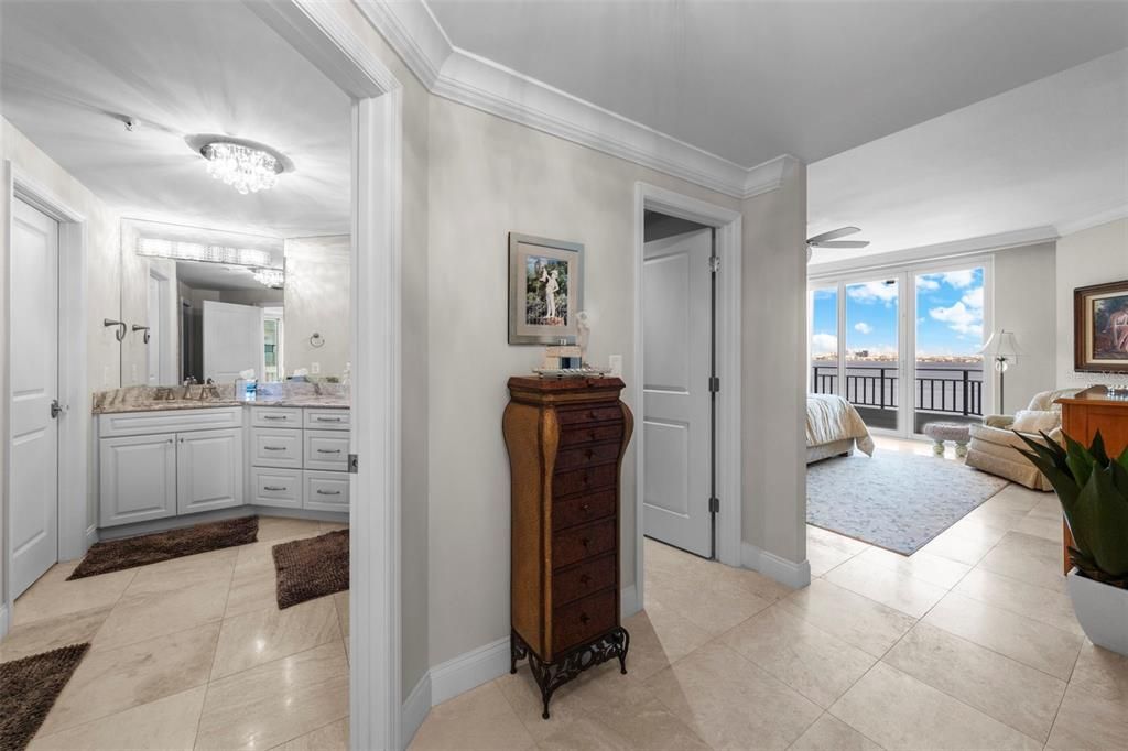 For Sale: $1,599,000 (2 beds, 2 baths, 2442 Square Feet)