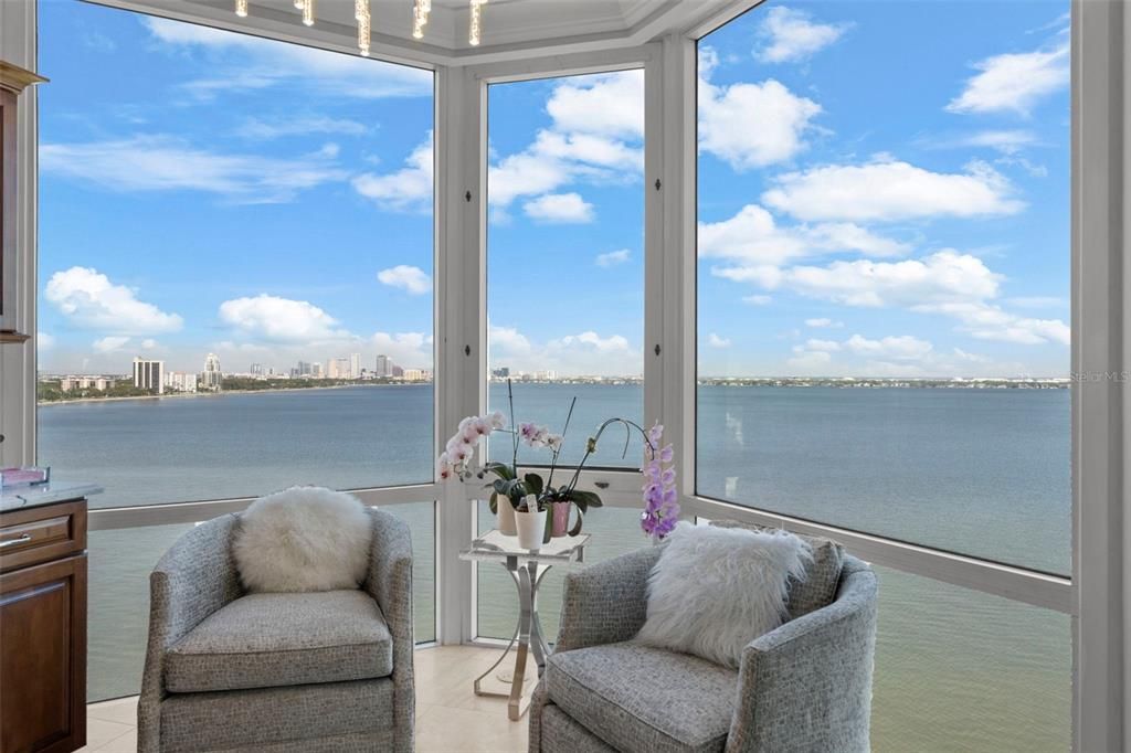 For Sale: $1,599,000 (2 beds, 2 baths, 2442 Square Feet)