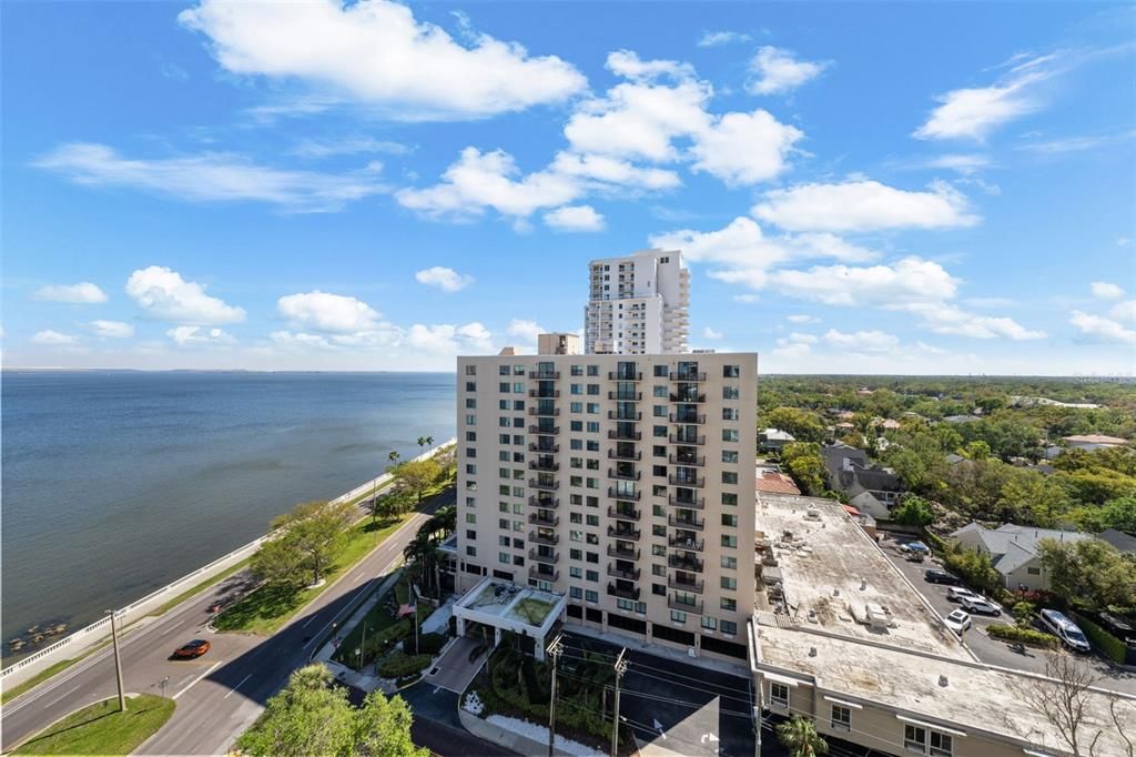 For Sale: $1,599,000 (2 beds, 2 baths, 2442 Square Feet)
