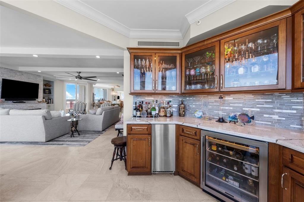 For Sale: $1,599,000 (2 beds, 2 baths, 2442 Square Feet)