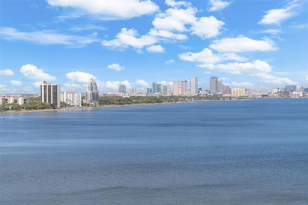 For Sale: $1,599,000 (2 beds, 2 baths, 2442 Square Feet)