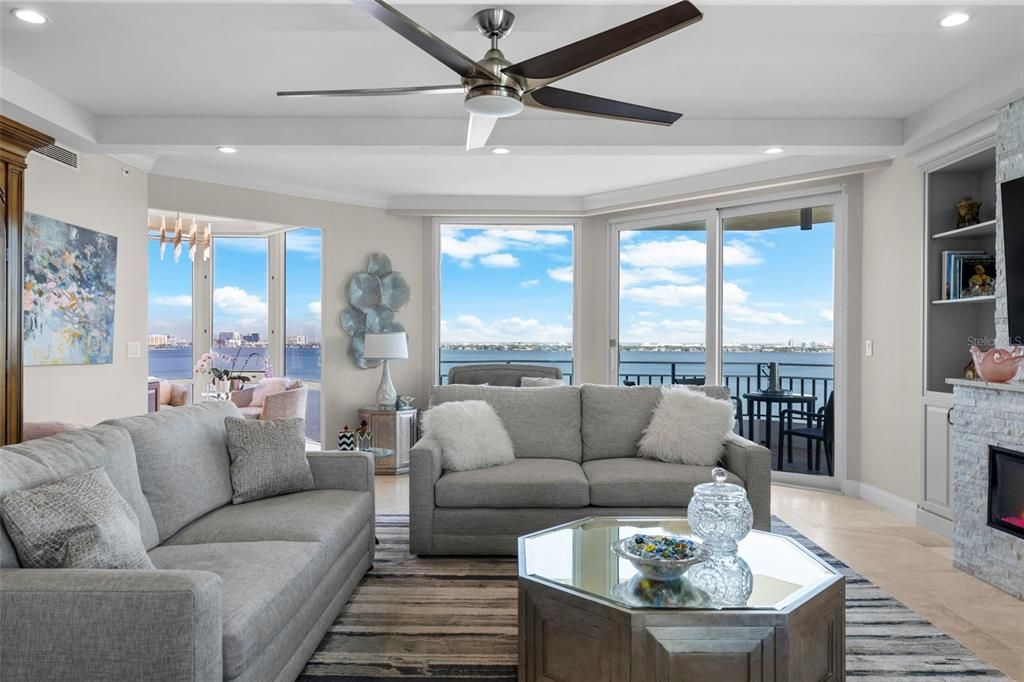 For Sale: $1,599,000 (2 beds, 2 baths, 2442 Square Feet)