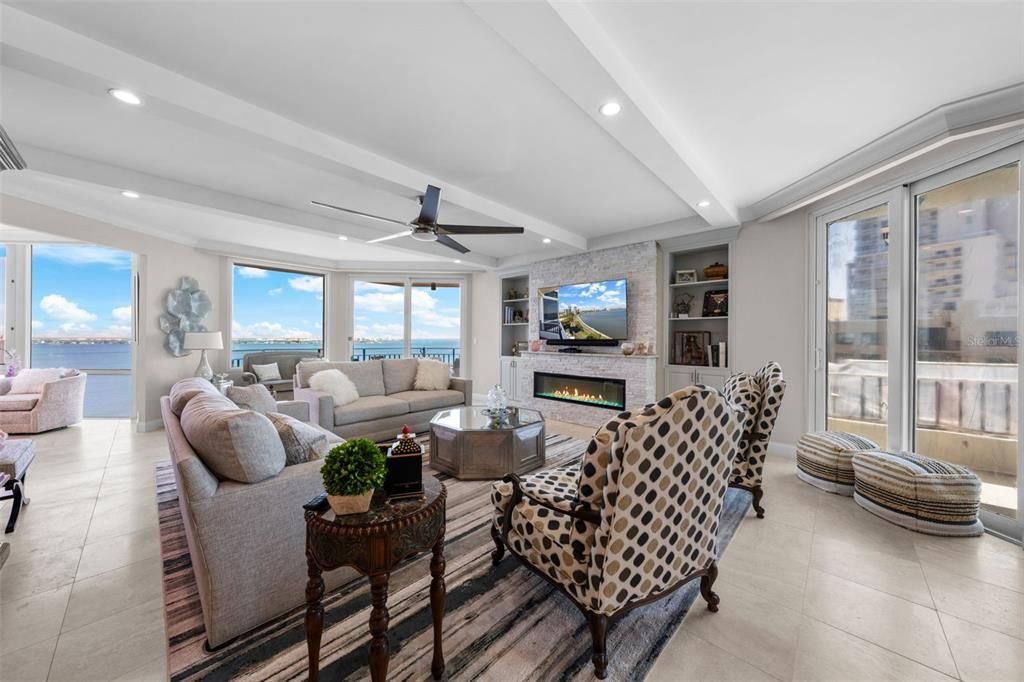 For Sale: $1,599,000 (2 beds, 2 baths, 2442 Square Feet)