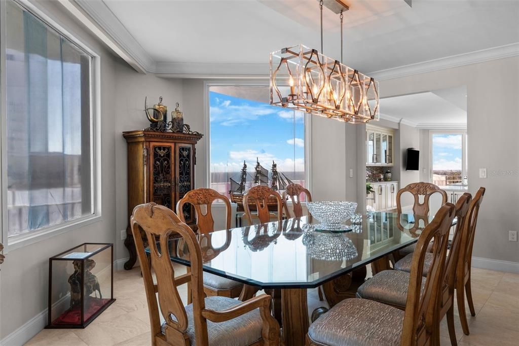 For Sale: $1,599,000 (2 beds, 2 baths, 2442 Square Feet)