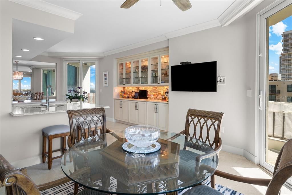 For Sale: $1,599,000 (2 beds, 2 baths, 2442 Square Feet)