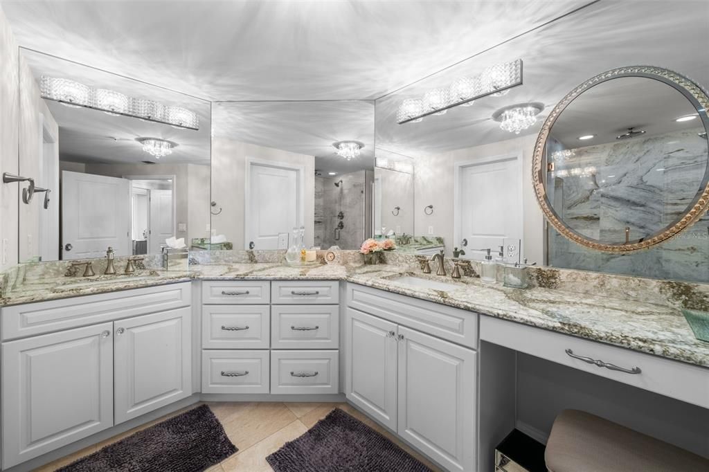 For Sale: $1,599,000 (2 beds, 2 baths, 2442 Square Feet)