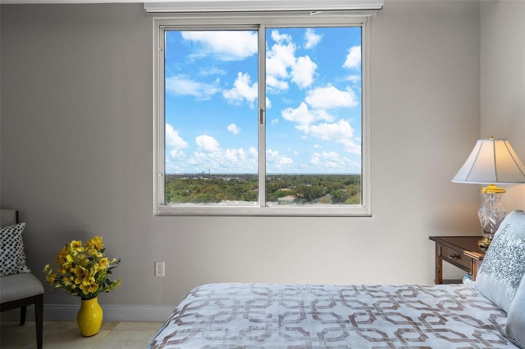 For Sale: $1,599,000 (2 beds, 2 baths, 2442 Square Feet)