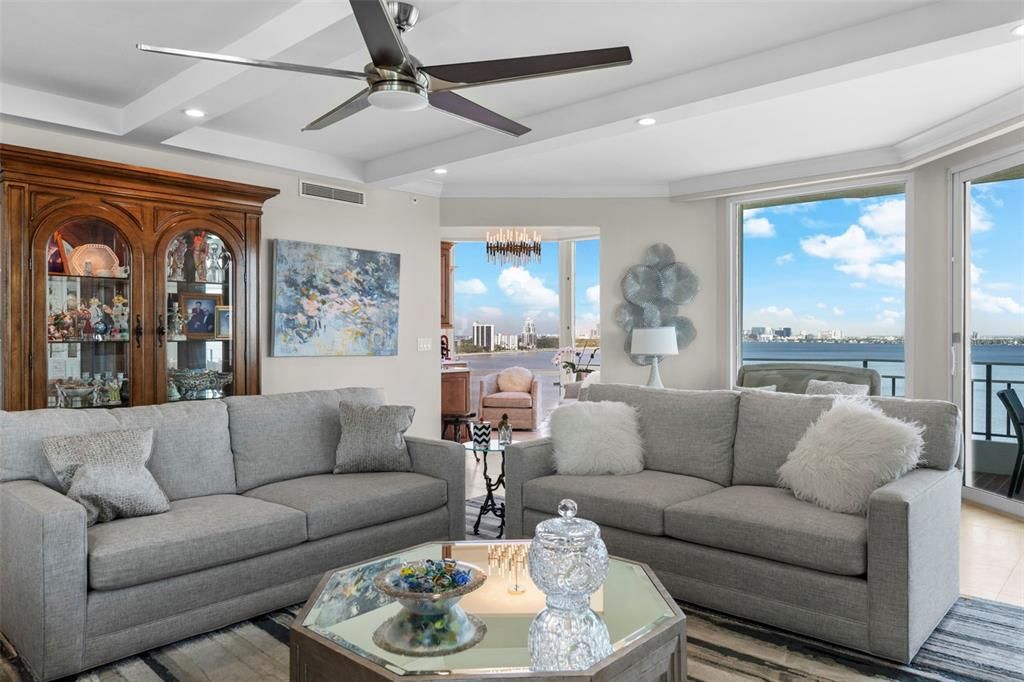 For Sale: $1,599,000 (2 beds, 2 baths, 2442 Square Feet)