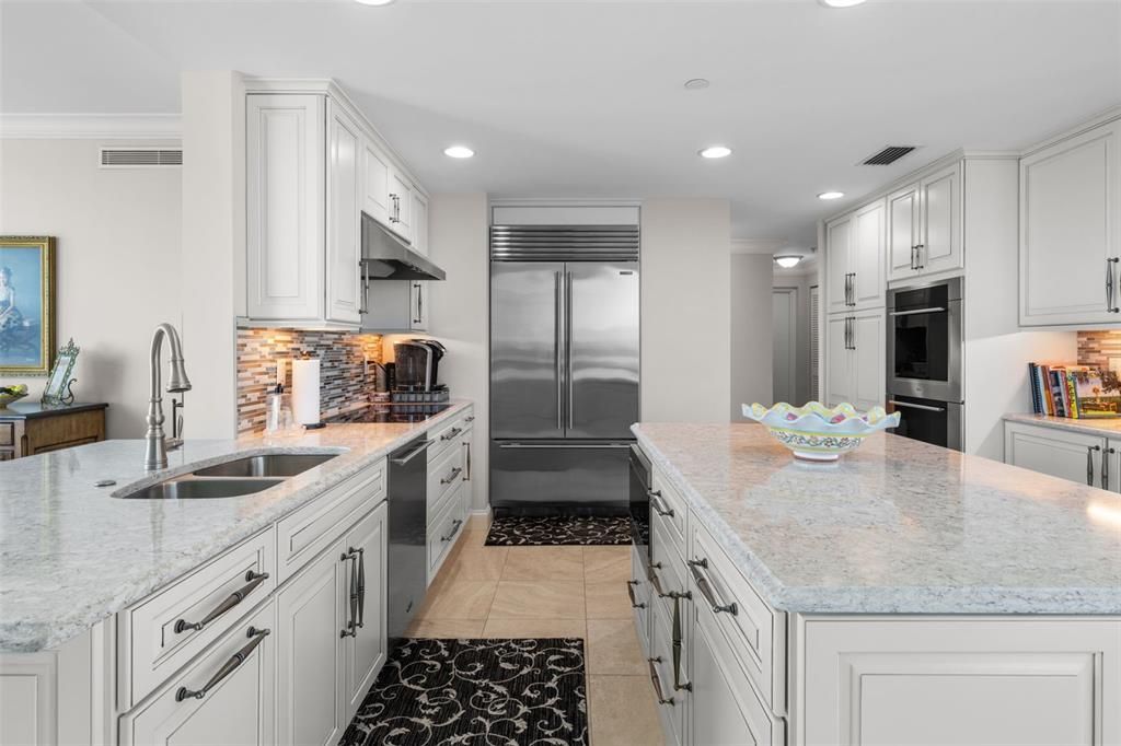 For Sale: $1,599,000 (2 beds, 2 baths, 2442 Square Feet)