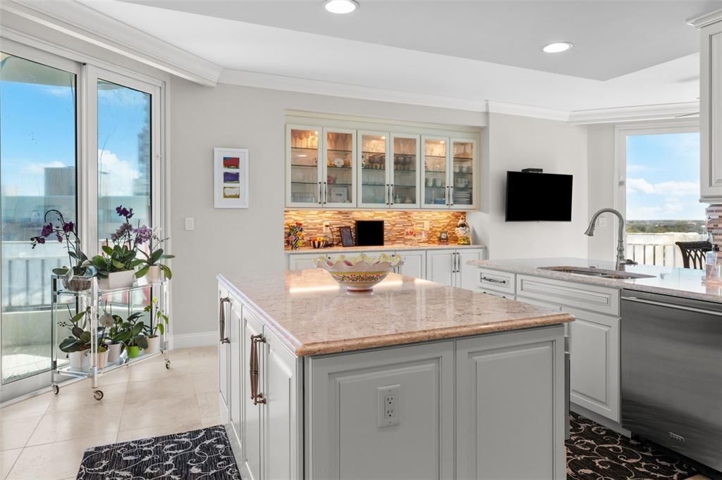 For Sale: $1,599,000 (2 beds, 2 baths, 2442 Square Feet)