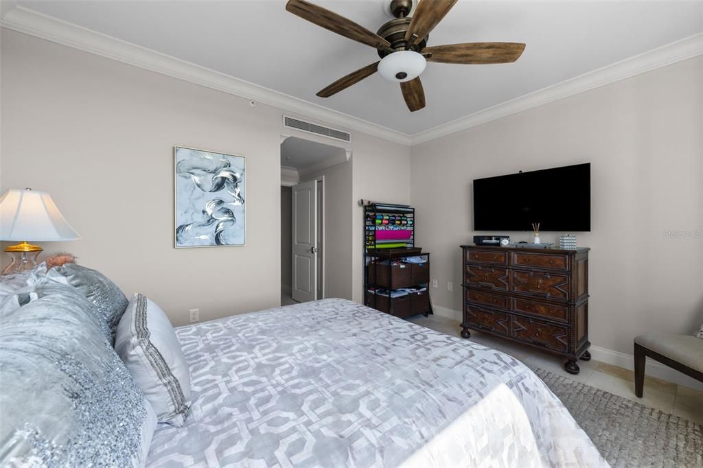 For Sale: $1,599,000 (2 beds, 2 baths, 2442 Square Feet)