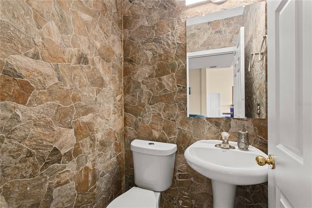 На продажу: $579,983 (4 спален, 2 ванн, 2404 Квадратных фут)