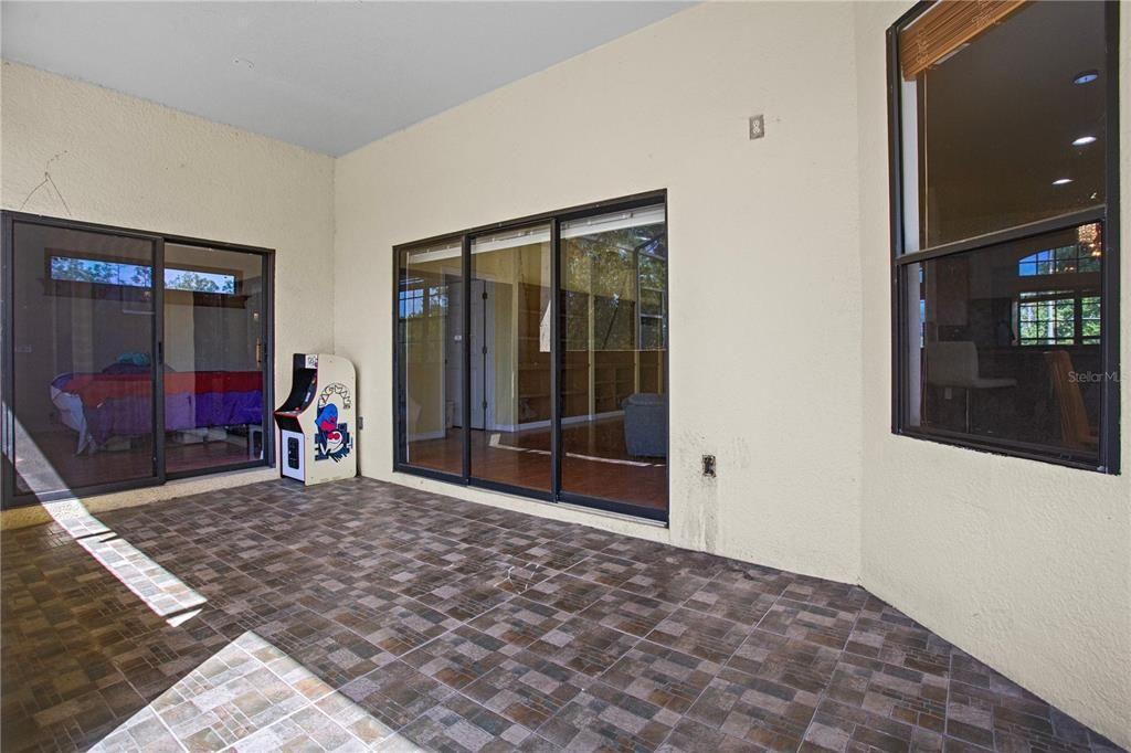 На продажу: $579,983 (4 спален, 2 ванн, 2404 Квадратных фут)