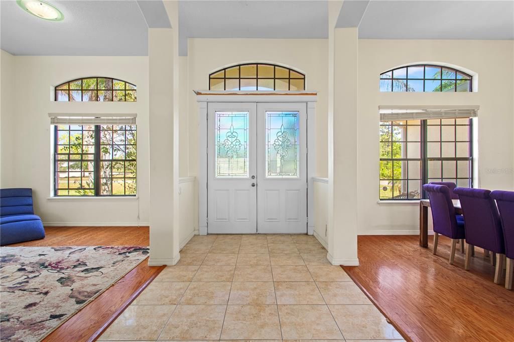 На продажу: $579,983 (4 спален, 2 ванн, 2404 Квадратных фут)