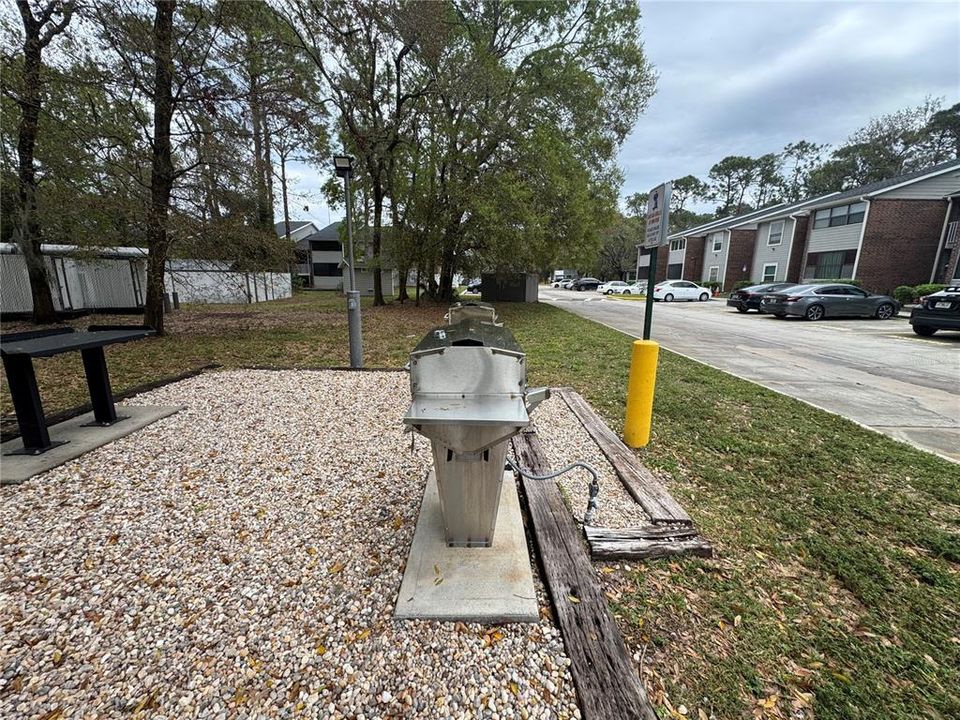 出租: $2,100 (3 贝兹, 2 浴室, 985 平方英尺)