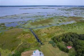 待售: $440,000 (2.49 acres)