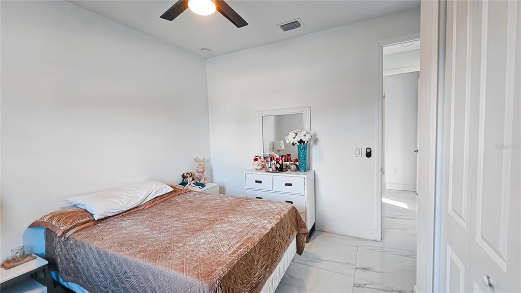 待售: $345,000 (3 贝兹, 2 浴室, 1356 平方英尺)