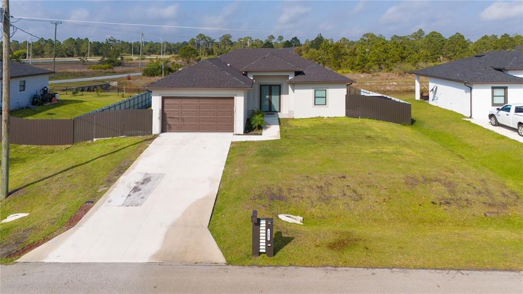 待售: $390,000 (3 贝兹, 2 浴室, 1477 平方英尺)