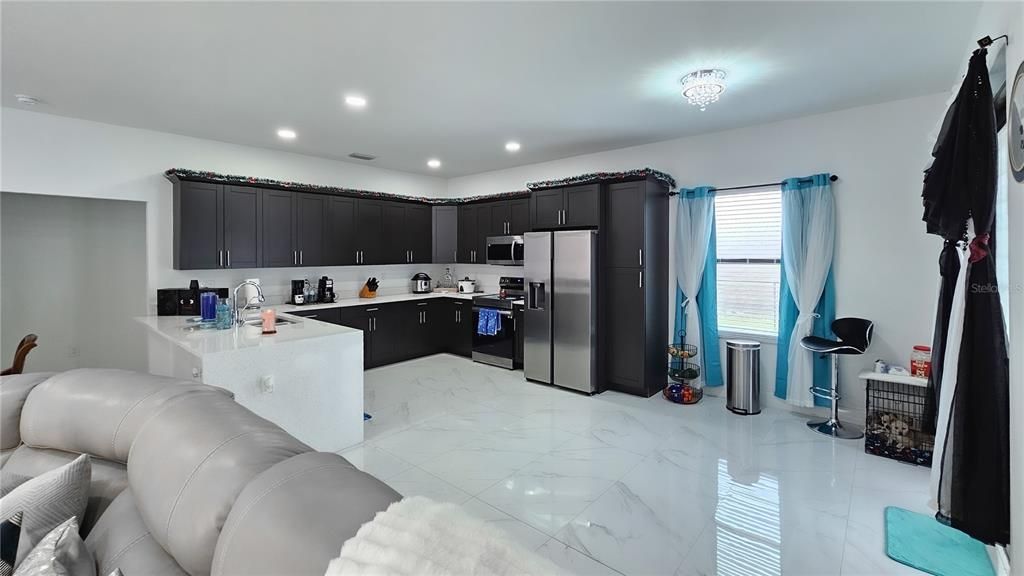 待售: $390,000 (3 贝兹, 2 浴室, 1477 平方英尺)