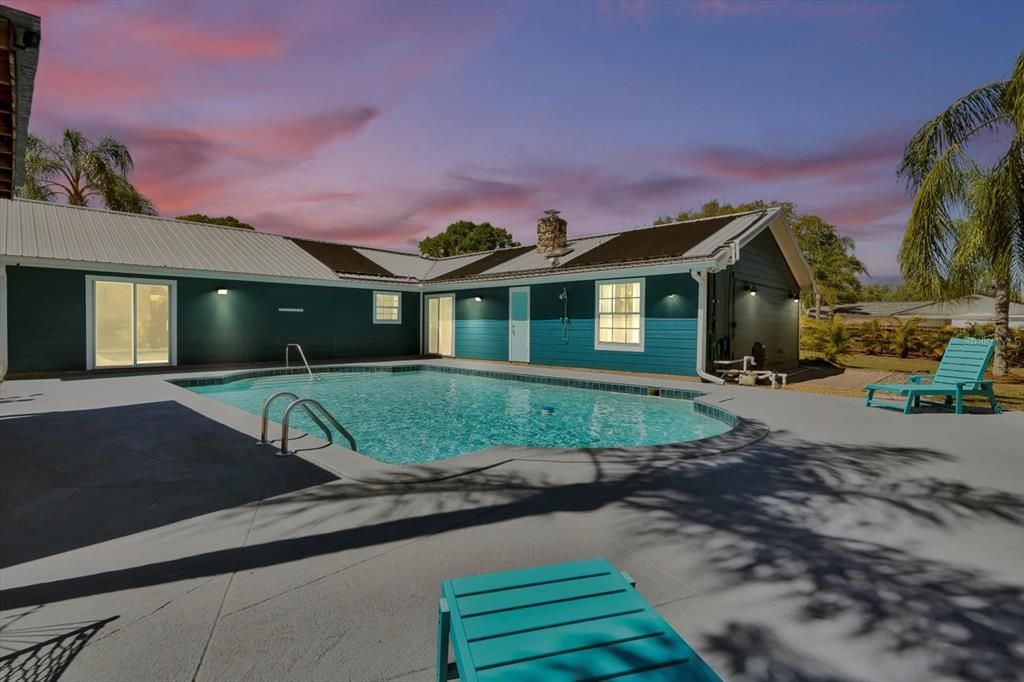 En Venta: $642,000 (5 camas, 2 baños, 2156 Pies cuadrados)