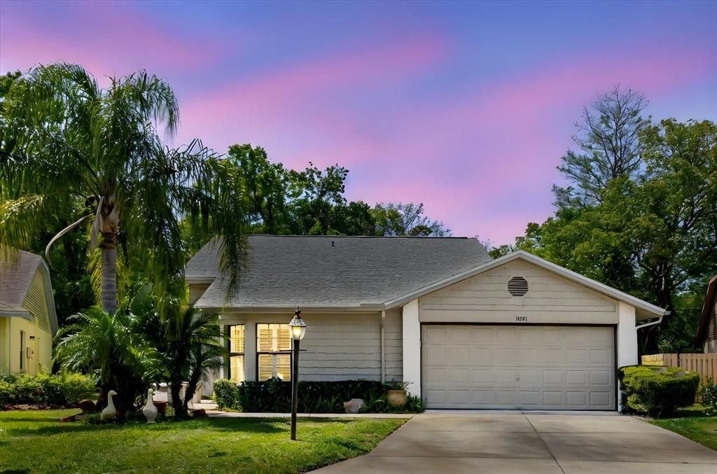 For Sale: $275,000 (2 beds, 2 baths, 1777 Square Feet)