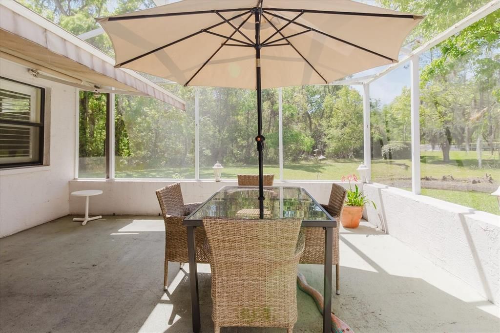 For Sale: $275,000 (2 beds, 2 baths, 1777 Square Feet)