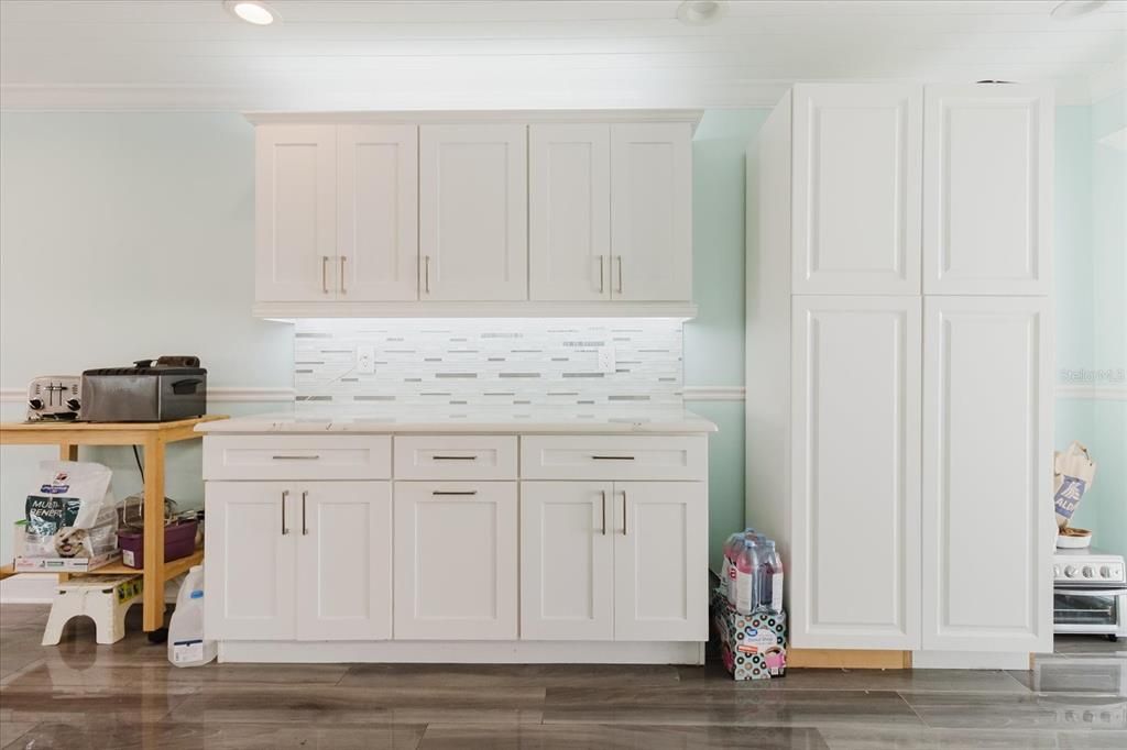 For Sale: $275,000 (2 beds, 2 baths, 1777 Square Feet)