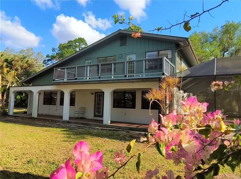 Recently Sold: $695,000 (0 beds, 0 baths, 2400 Square Feet)