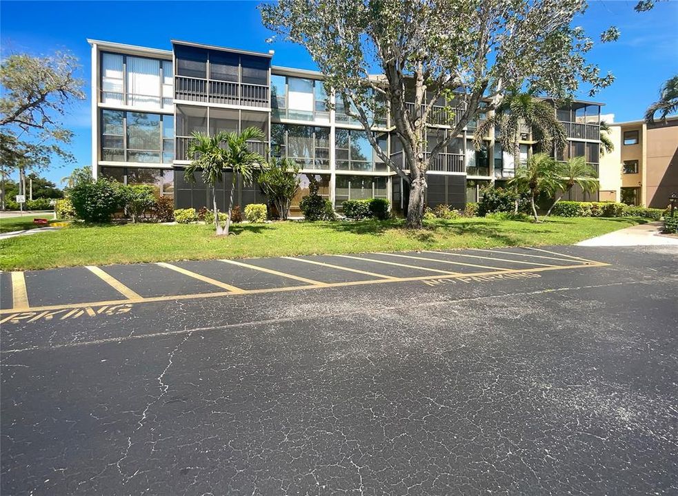 Vendido Recientemente: $135,000 (2 camas, 2 baños, 940 Pies cuadrados)