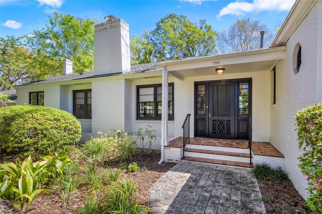 En Venta: $879,000 (3 camas, 3 baños, 2243 Pies cuadrados)