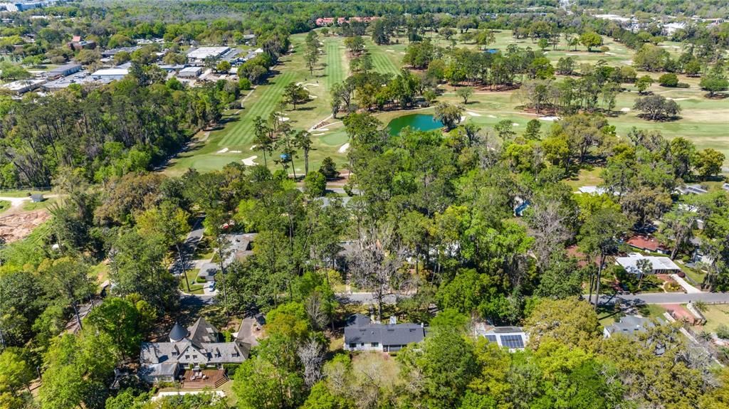 En Venta: $879,000 (3 camas, 3 baños, 2243 Pies cuadrados)