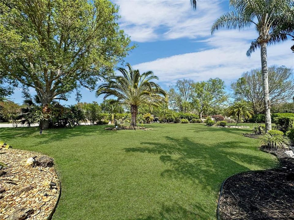 En Venta: $585,000 (3 camas, 2 baños, 1993 Pies cuadrados)