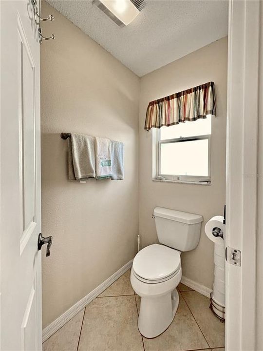 En Venta: $585,000 (3 camas, 2 baños, 1993 Pies cuadrados)