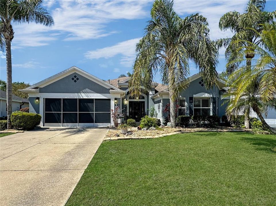 En Venta: $585,000 (3 camas, 2 baños, 1993 Pies cuadrados)