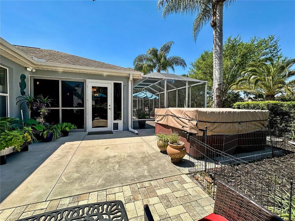 En Venta: $585,000 (3 camas, 2 baños, 1993 Pies cuadrados)