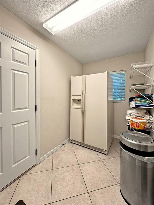 En Venta: $585,000 (3 camas, 2 baños, 1993 Pies cuadrados)