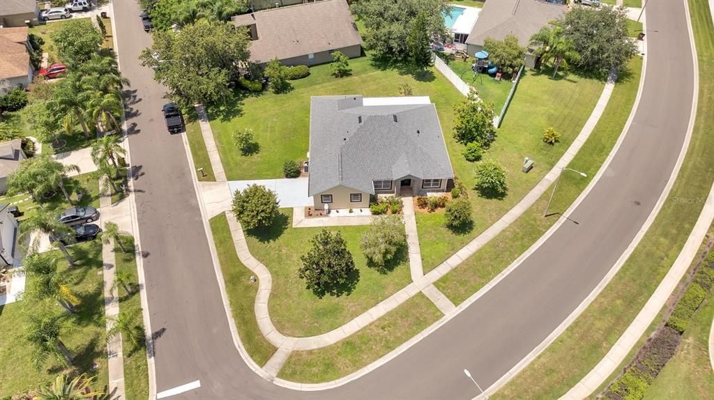 На продажу: $415,000 (4 спален, 2 ванн, 2102 Квадратных фут)