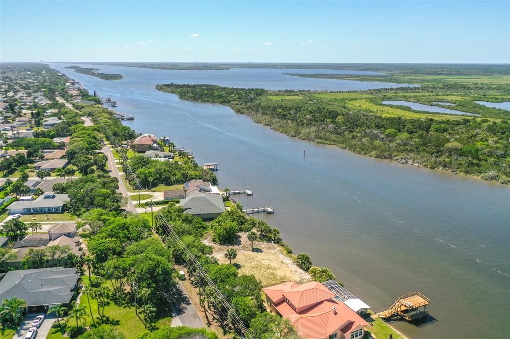 For Sale: $1,300,000 (0.30 acres)