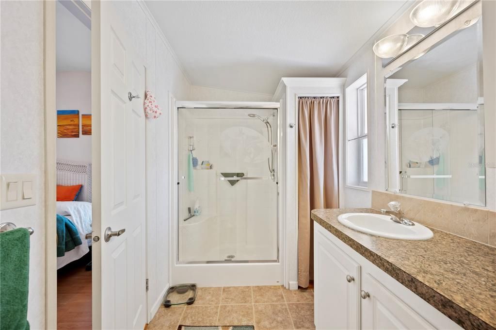 待售: $275,000 (2 贝兹, 2 浴室, 1152 平方英尺)