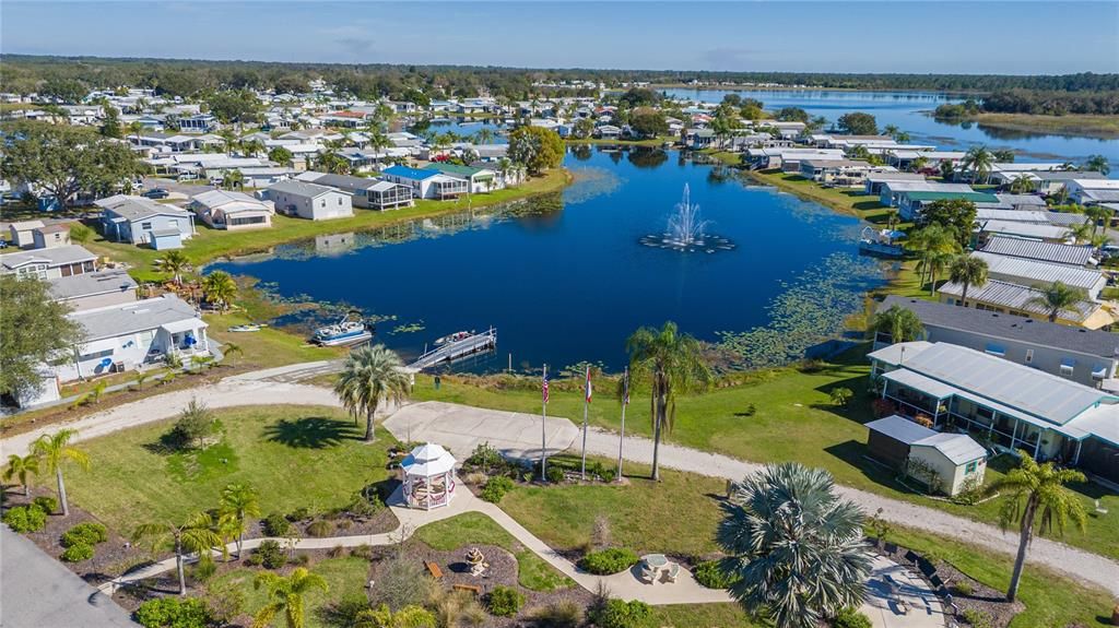 待售: $275,000 (2 贝兹, 2 浴室, 1152 平方英尺)