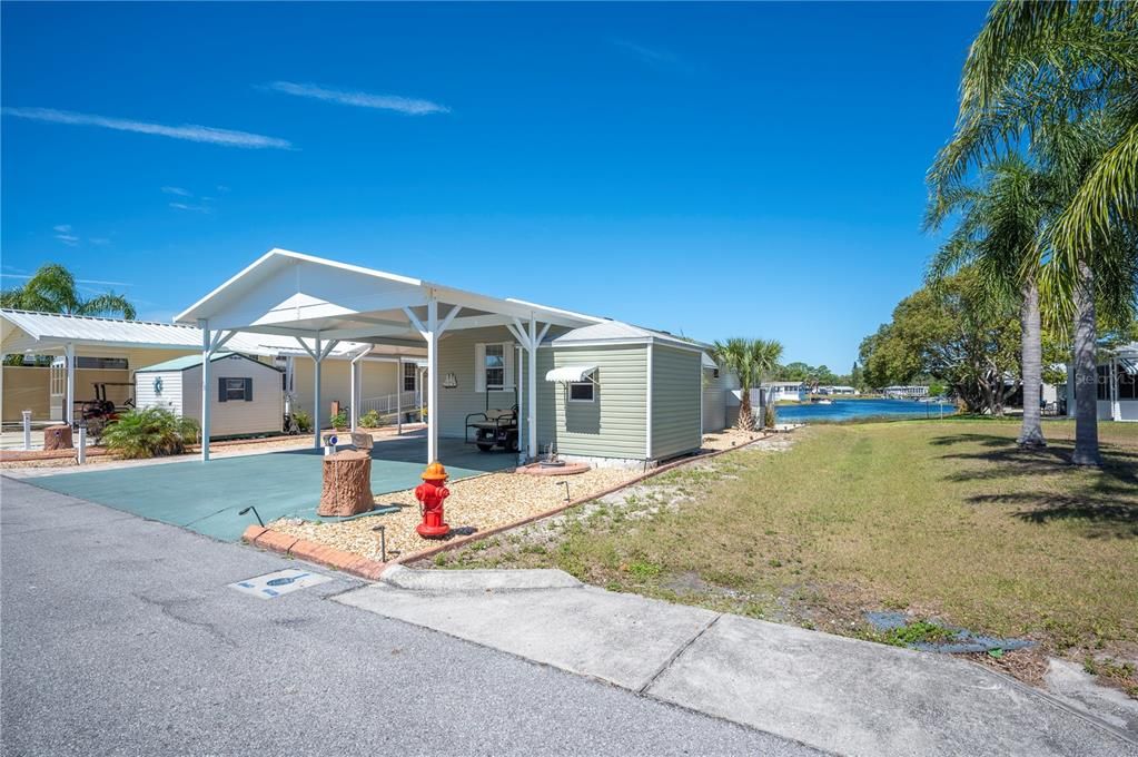 待售: $275,000 (2 贝兹, 2 浴室, 1152 平方英尺)