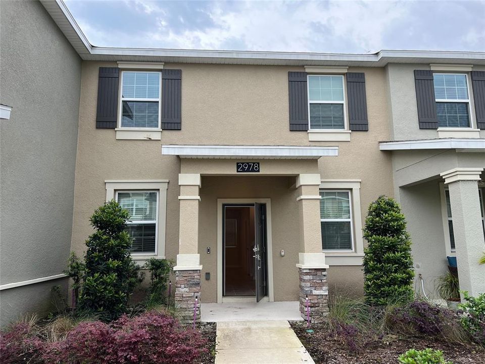 Recently Sold: $379,000 (3 beds, 2 baths, 1622 Square Feet)