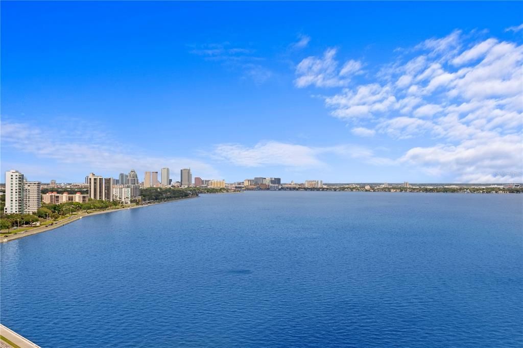 Recently Sold: $1,100,000 (2 beds, 3 baths, 1996 Square Feet)